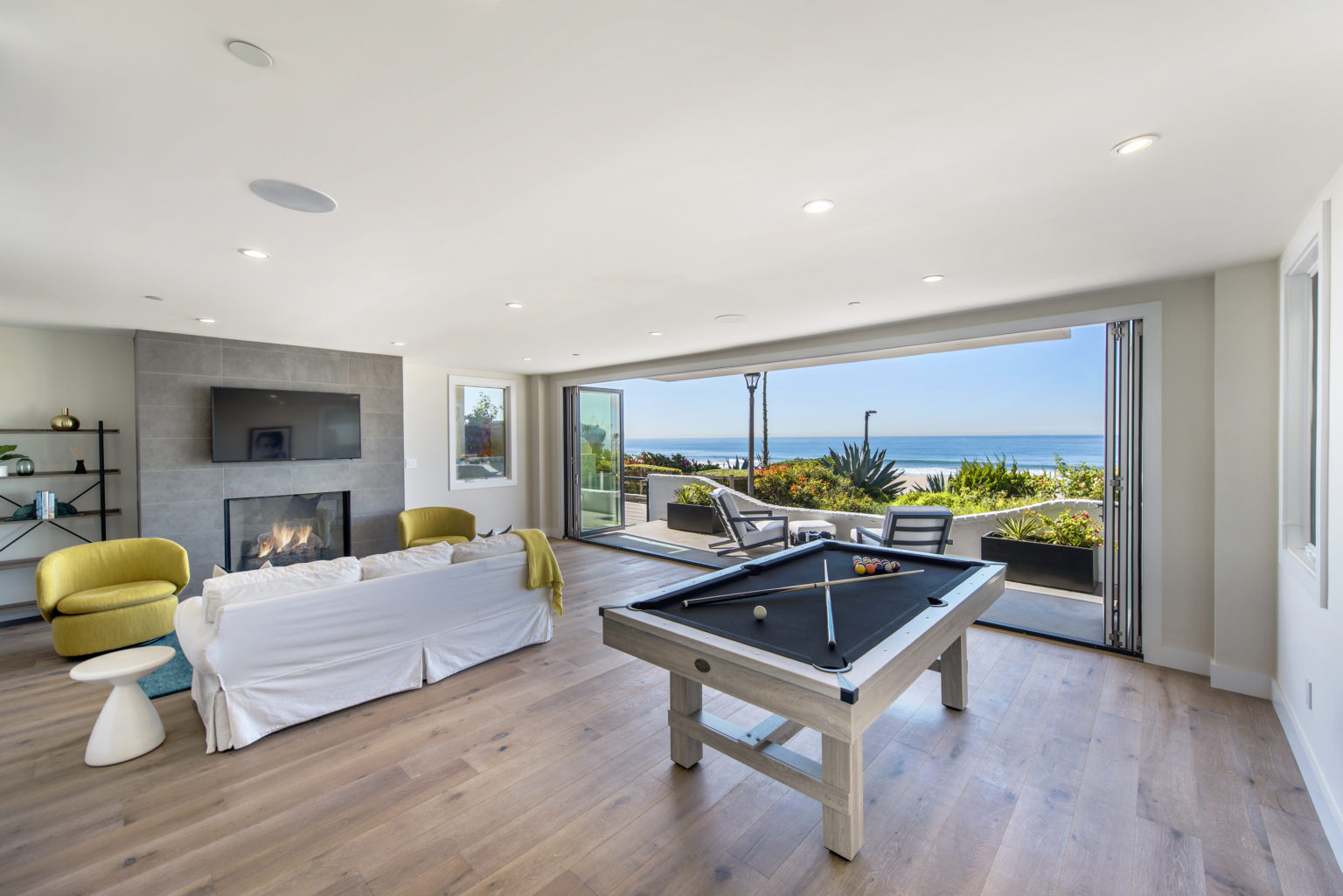 Beachfront Homes for Sale on The Strand in Manhattan Beach