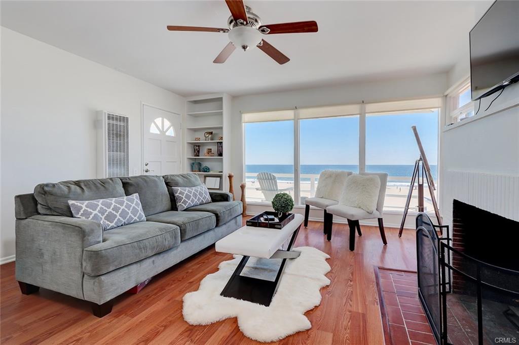 New Beachfront Duplex Hits the Market at 516 The Strand Oceanfront