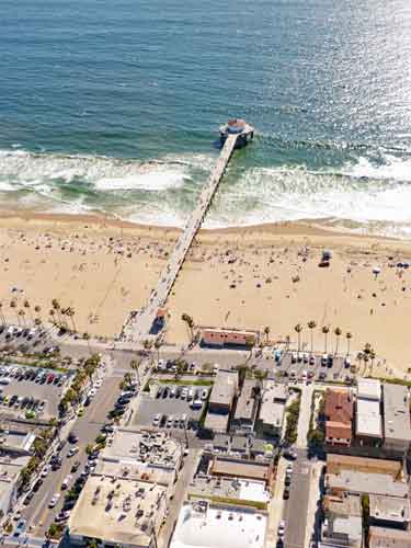 Manhattan Beach pier from above