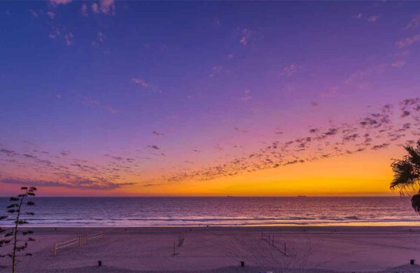 Manhattan Strand sunsets - background image